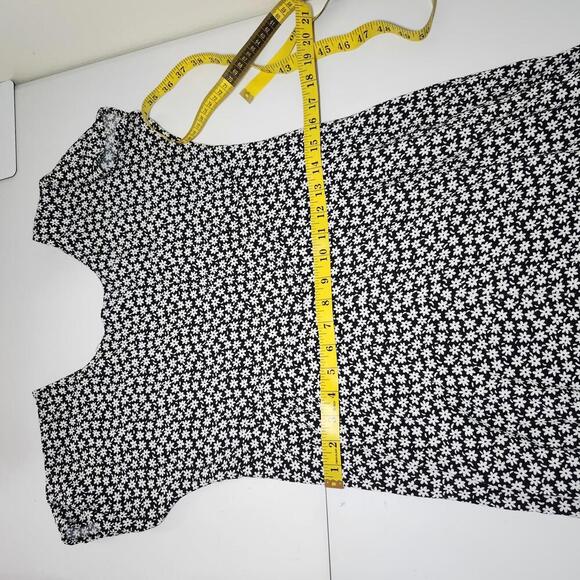 Avocado Women's Black and White Floral Casual Dress - Picture 8 of 8